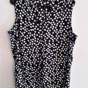 Alfani Black and White Floral Sleeveless Blouse